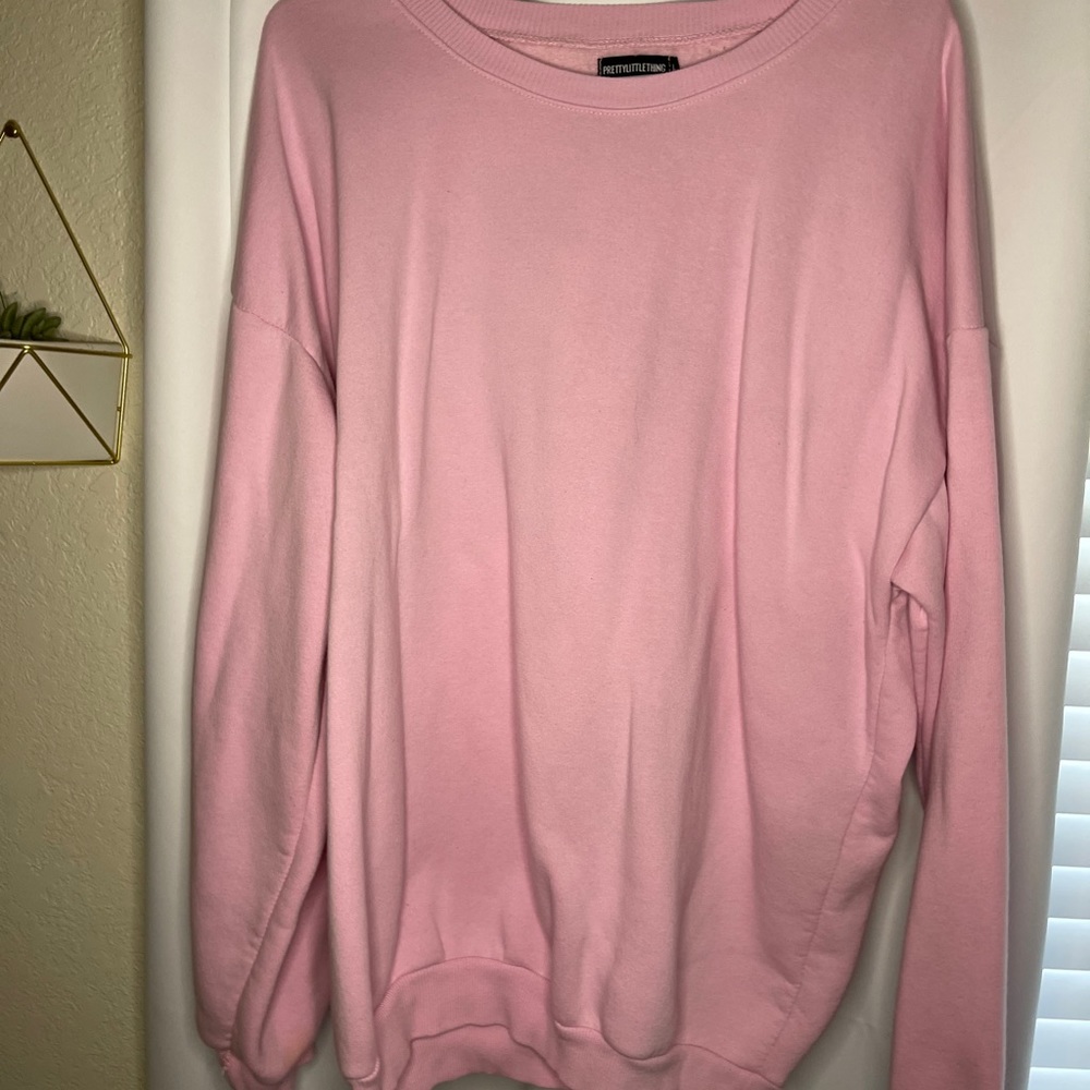 Oversized PrettyLittleThing Pink Crewneck!